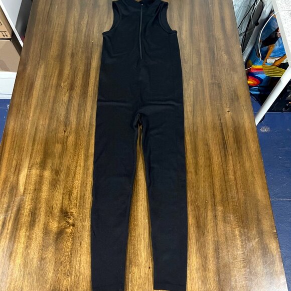 Fashion Nova Womens Black Sleeveless Zip-Up Jumpsuit Size S - Picture 2 of 5